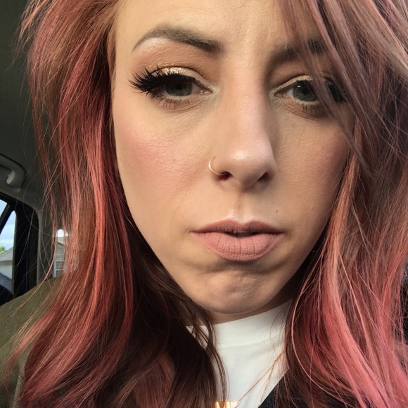 Meet your Posher, Tamara - Picture 1 of 1